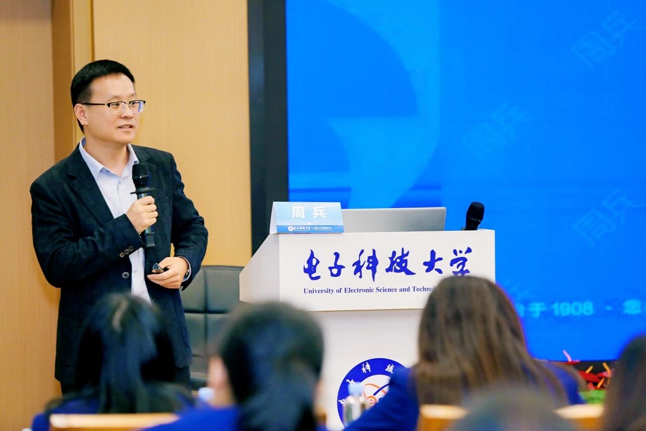 251702accd714e45c7b5a6359726f8de